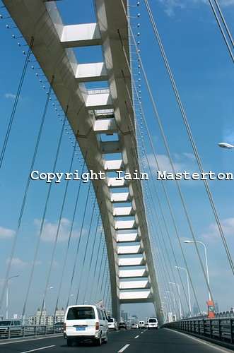 Lupu Bridge,Shanghai,China,world's longest arch bridge,Shanghai Science Commission and Engineering Administration,precise jointing,huangpu river,pudong,lupu bridge sightseeing