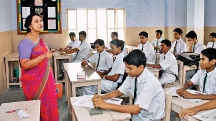 Jharkhand para teachers to get ₹1,000 pay hike, EPF benefits, and more. Government agrees to match benefits with JTET-qualified teachers.